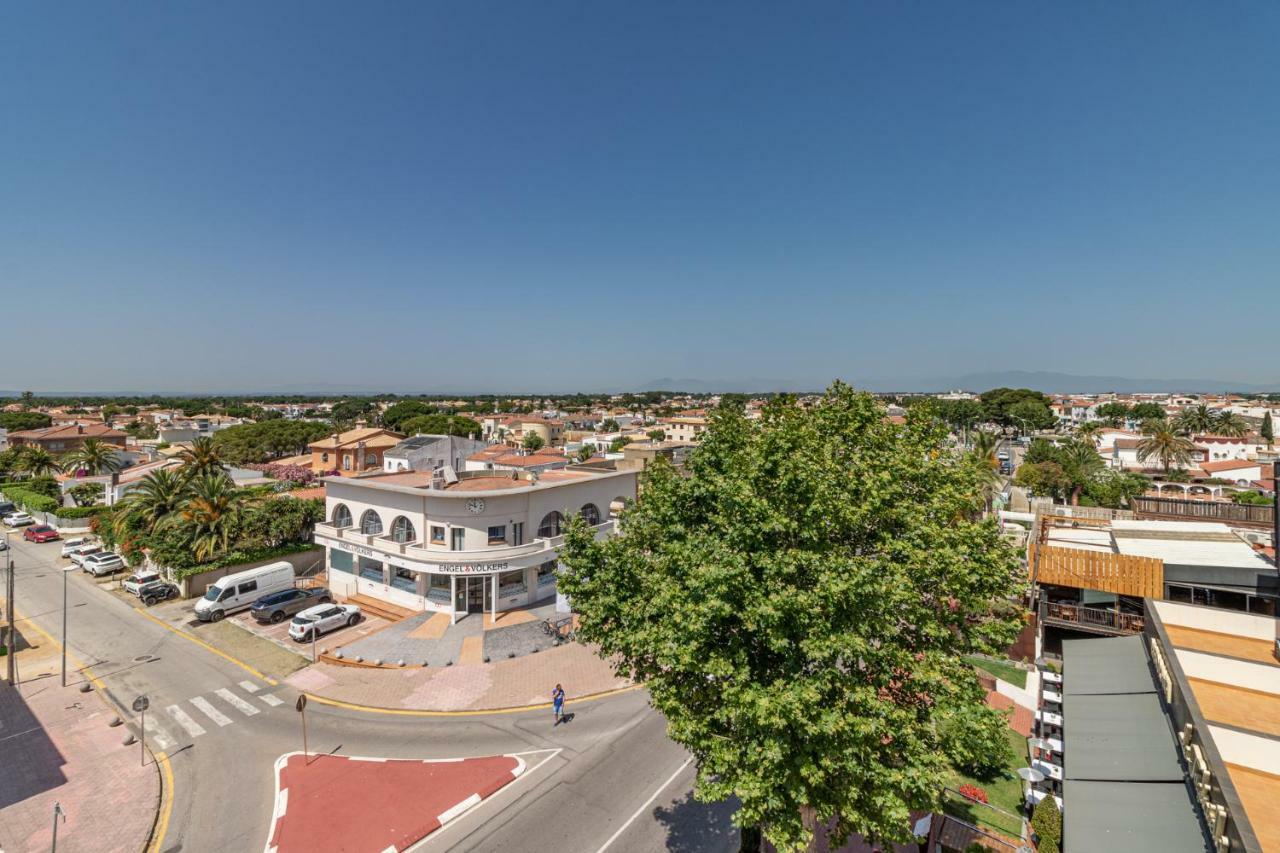Apartaments Bt Vent De Garbi Empuriabrava Dış mekan fotoğraf